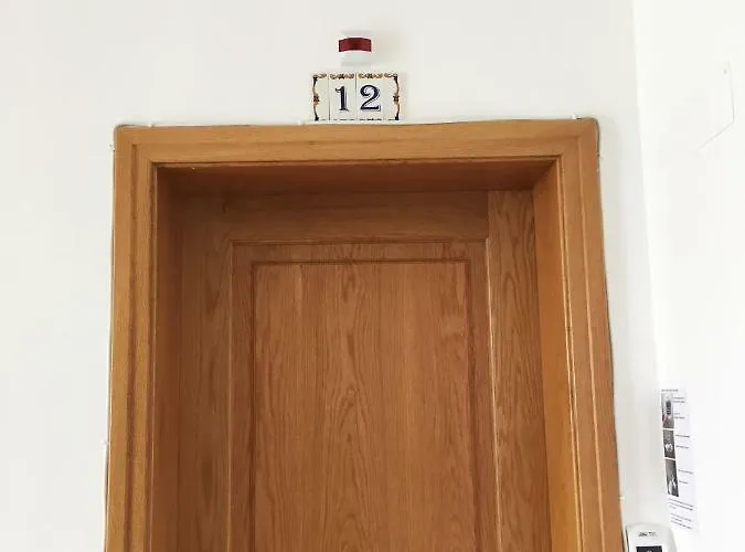 Pensión Bing Garden Lisboa